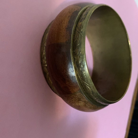 Beautiful bracelet nice detailing - Picture 6 of 6